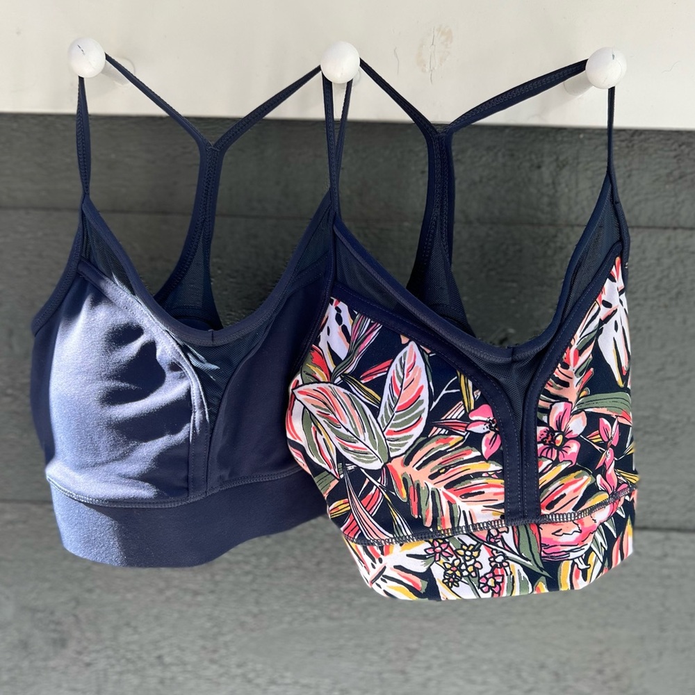 IBody Racerback Sports Bra’s deep navy & floral print Size Small yoga gear